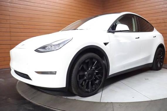TESLA MODEL Y 2021 5YJYGAEE1MF254400 image